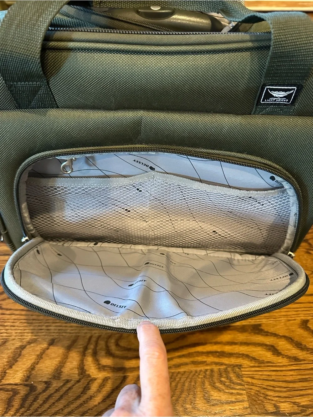 Delsey Paris versatile delsey